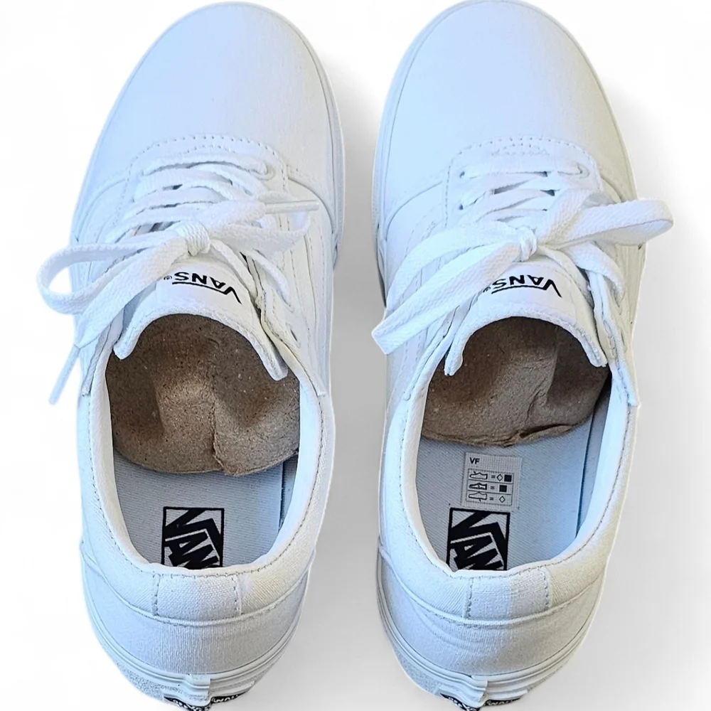 Vans Ward Youth Girls Low Top All White Sneakers Size 5